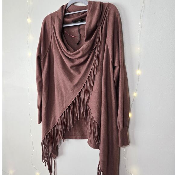 NWOT LOVE TREE Mauve Soft Cozy Fringe Convertible Poncho Cardigan Small - Picture 4 of 13